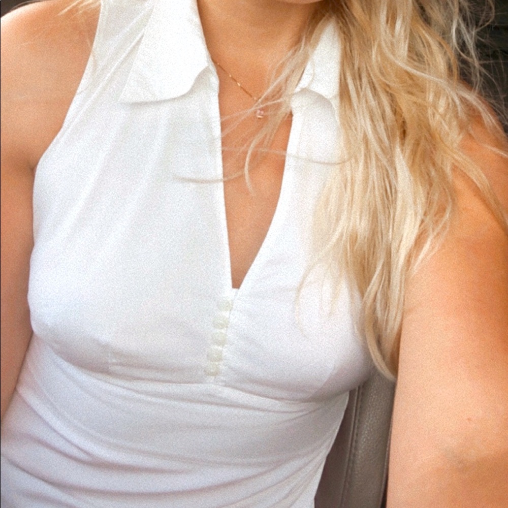 White crisp 90s shirt